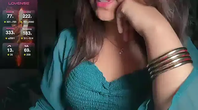 Sizzling  ZAARA online show from 12-18-24, 12:29