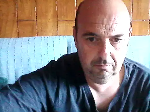 Snapshot of Hot-pico76 chatting on 04-14-26, 04:13 Hot-pico76 online show from 04-14-26, 04:13