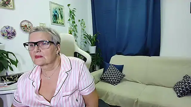 Selenna57 online show from 12-05-25, 08:16