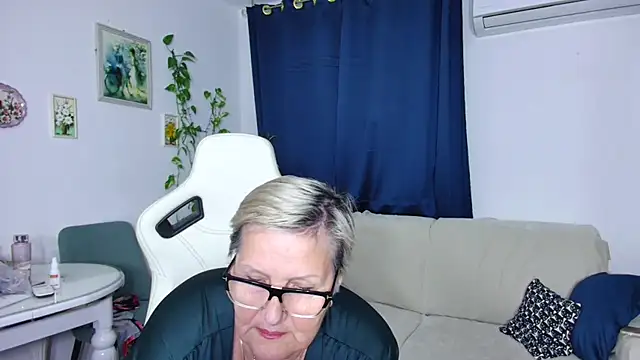 Selenna57 online show from 01-11-26, 06:57