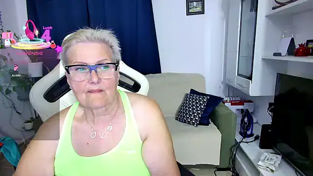 Selenna57 online show from 05-01-26, 05:28