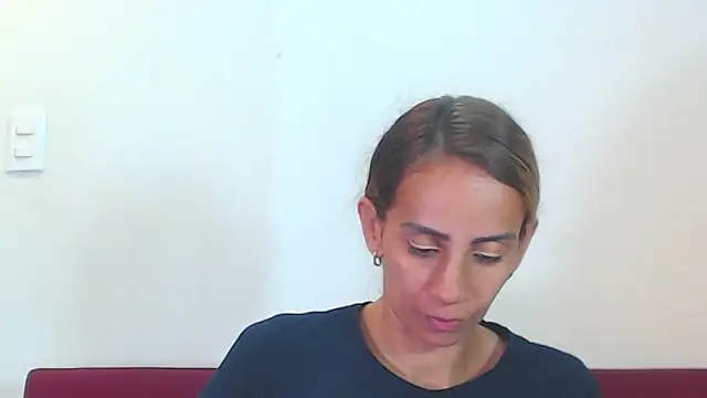 Amber Moore online show from 06-11-26, 05:00