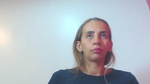 Amber Moore online show from 06-18-26, 05:17