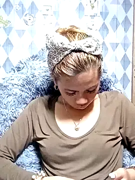 Cutie body11 online show from 01-13-25, 12:09