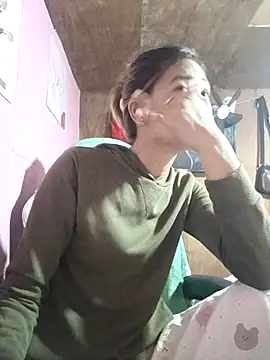 Cutie body11 online show from 11-12-25, 12:00