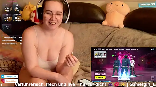 Snapshot of GamerGirl_Eve chatting on 01-24-25, 10:19 GamerGirl Eve online show from 01-24-25, 10:19