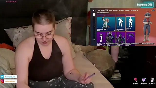 Snapshot of GamerGirl_Eve chatting on 03-08-25, 07:20 GamerGirl Eve online show from 03-08-25, 07:20