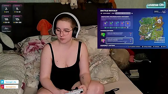 Snapshot of GamerGirl_Eve chatting on 03-18-25, 07:10 GamerGirl Eve online show from 03-18-25, 07:10