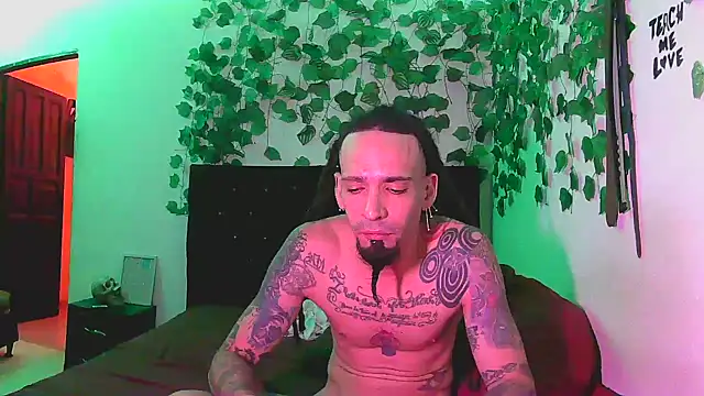 caribbeanlover1 online show from 11-08-25, 02:34