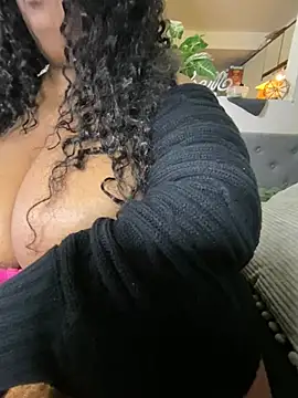 EbonyGoddessKira online show from 01-31-25, 03:44