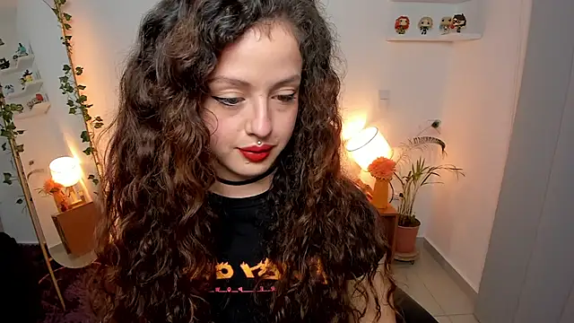 Cassandra Caiin online show from 07-05-26, 04:52