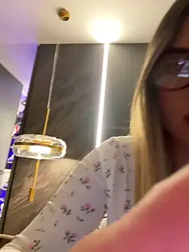 AnaCarrera online show from 09-19-25, 12:02