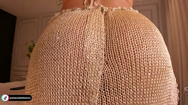 AnaCarrera online show from 11-22-25, 10:31