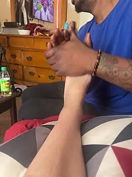 Snapshot of Makeyoucumallover chatting on 03-31-26, 03:34 Makeyoucumallover online show from 03-31-26, 03:34