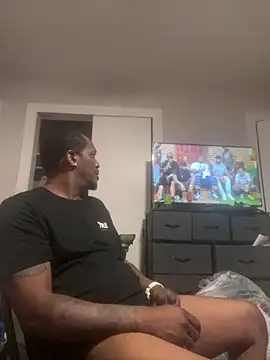 Snapshot of Makeyoucumallover chatting on 04-04-26, 06:33 Makeyoucumallover online show from 04-04-26, 06:33