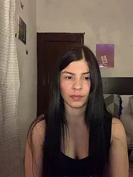 Estefani 32 online show from 07-17-26, 04:45