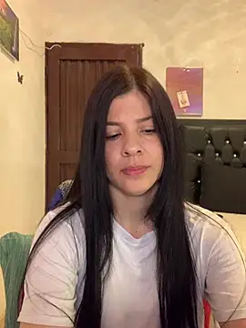 Estefani 32 online show from 07-24-26, 02:26
