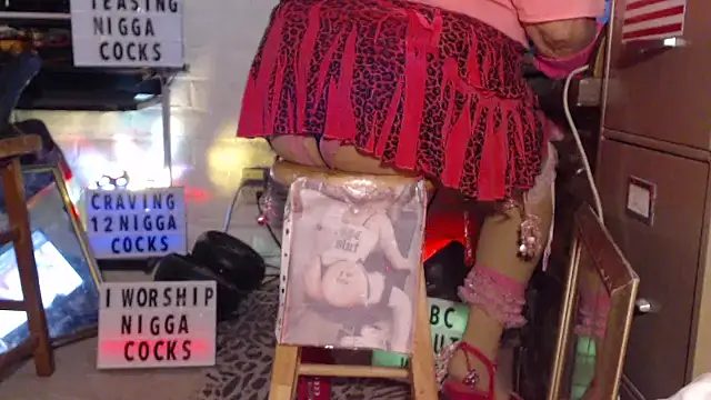 Snapshot of tgirljillforbbc chatting on 02-16-25, 08:11 tgirljillforbbc online show from 02-16-25, 08:11