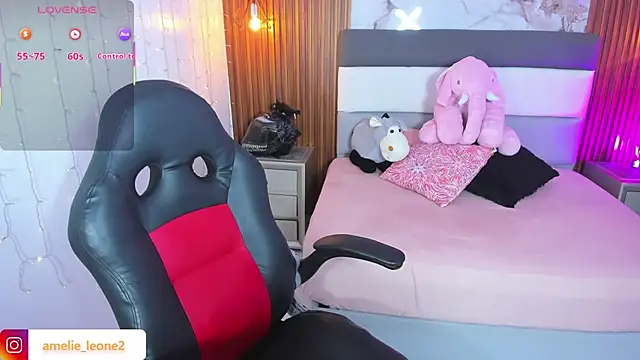 AMELIELEONE online show from 01-14-26, 12:22