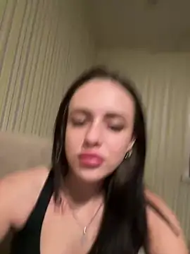 Snapshot of Lisaaan chatting on 12-20-24, 05:04 Lisaaan online show from 12-20-24, 05:04