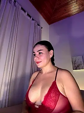 Snapshot of MeganDupont chatting on 12-05-24, 10:45 MeganDupont online show from 12-05-24, 10:45