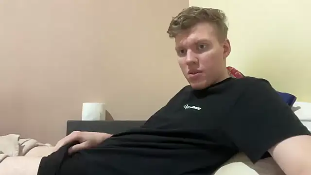 Snapshot of sexybooii6968 chatting on 02-20-26, 02:39 sexybooii6968 online show from 02-20-26, 02:39