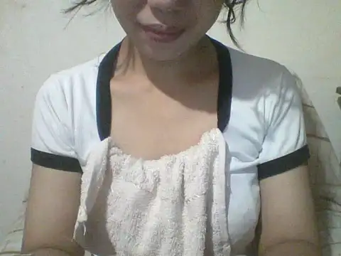 Snapshot of spankmybootyxxx chatting on 04-19-26, 12:00 spankmybootyxxx online show from 04-19-26, 12:00