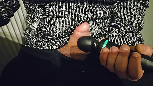 Snapshot of drm4ple3 chatting on 01-10-26, 05:04 drm4ple3 online show from 01-10-26, 05:04