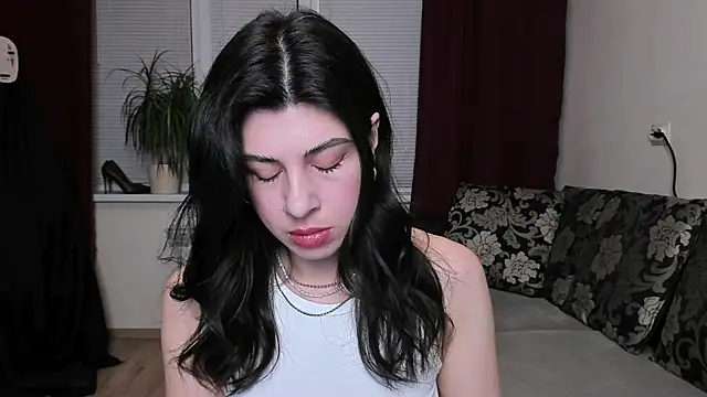 Snapshot of MolagAnna chatting on 01-27-25, 02:35 MolagAnna online show from 01-27-25, 02:35