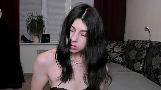Snapshot of MolagAnna chatting on 02-06-25, 07:29 MolagAnna online show from 02-06-25, 07:29