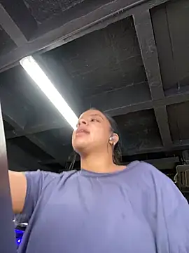 Snapshot of trianawhite chatting on 01-31-25, 09:59 trianawhite online show from 01-31-25, 09:59