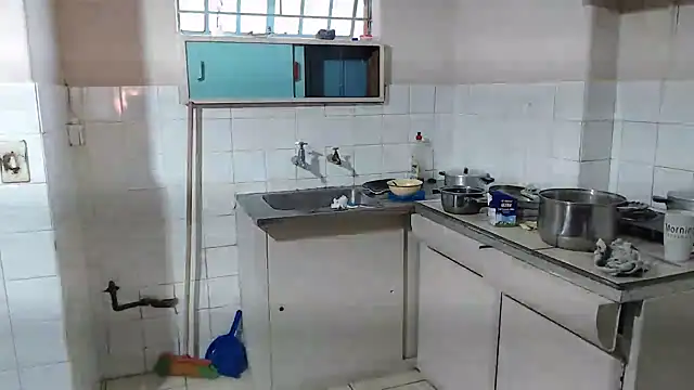 Snapshot of eatxaxa chatting on 02-01-25, 08:08 eatxaxa online show from 02-01-25, 08:08