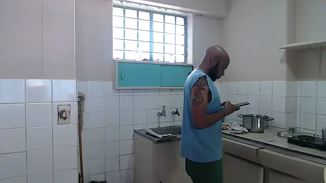 Snapshot of eatxaxa chatting on 03-08-25, 12:30 eatxaxa online show from 03-08-25, 12:30