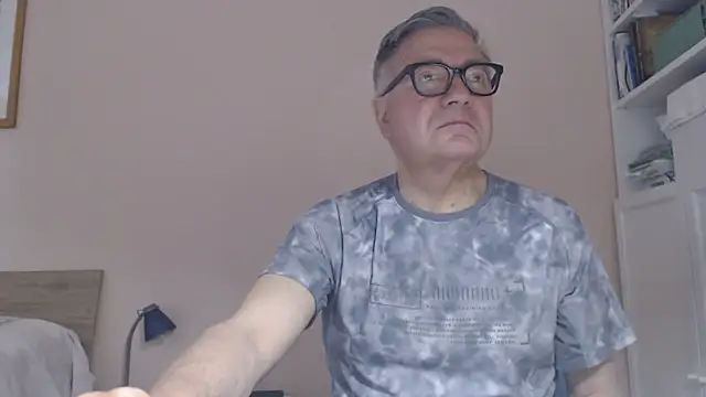 Snapshot of YOU6me chatting on 06-15-26, 06:59 YOU6me online show from 06-15-26, 06:59