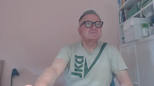 Snapshot of YOU6me chatting on 06-29-26, 07:47 YOU6me online show from 06-29-26, 07:47