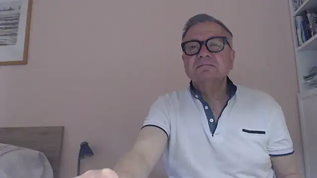 Snapshot of YOU6me chatting on 07-07-26, 07:23 YOU6me online show from 07-07-26, 07:23