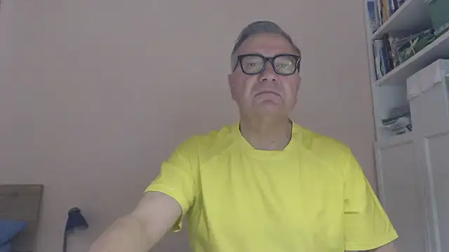 Snapshot of YOU6me chatting on 07-13-26, 06:49 YOU6me online show from 07-13-26, 06:49
