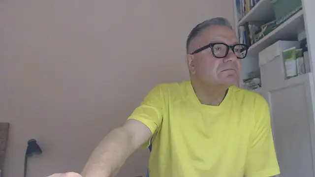 Snapshot of YOU6me chatting on 07-14-26, 10:21 YOU6me online show from 07-14-26, 10:21