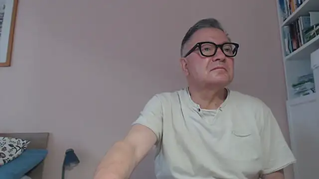 Snapshot of YOU6me chatting on 07-27-26, 02:13 YOU6me online show from 07-27-26, 02:13