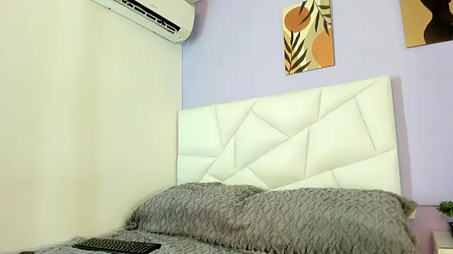 lissetlong69 online show from 01-11-25, 08:33