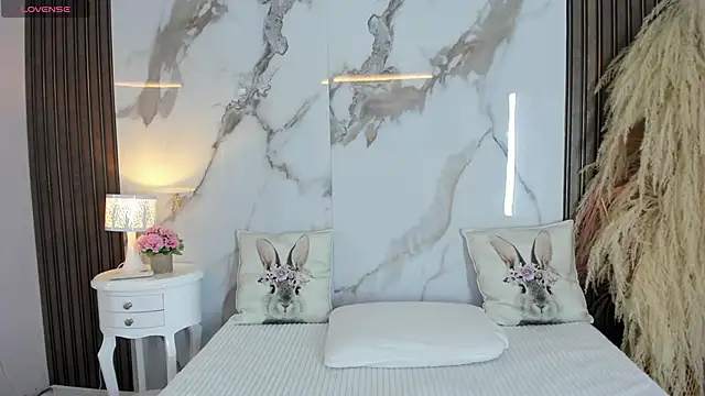 hannahill69 online show from 02-21-26, 04:24