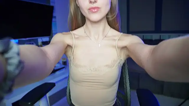 CassiaBlade1 online show from 11-19-25, 04:29