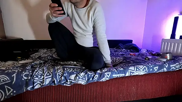 Snapshot of Lucas1andOnly4Girl chatting on 12-26-24, 10:20 Lucas1andOnly4Girl online show from 12-26-24, 10:20