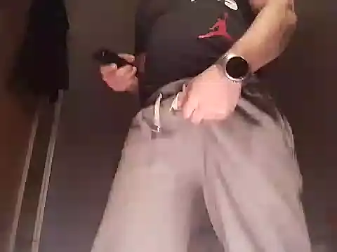 Snapshot of Lucas1andOnly4Girl chatting on 01-23-25, 12:25 Lucas1andOnly4Girl online show from 01-23-25, 12:25