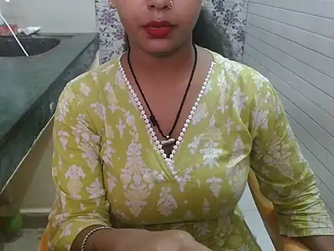 LovingPihu online show from 09-13-25, 05:29