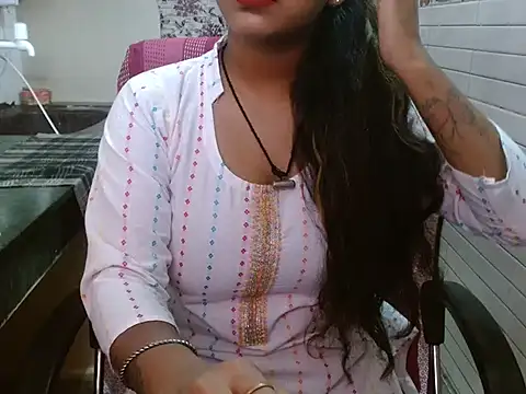 LovingPihu online show from 09-21-25, 05:42