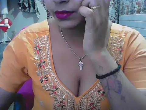 LovingPihu online show from 05-31-26, 04:53