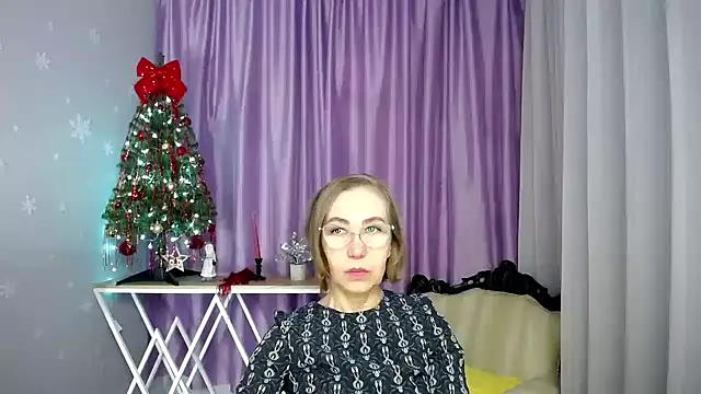 queen a n i online show from 03-02-26, 06:58