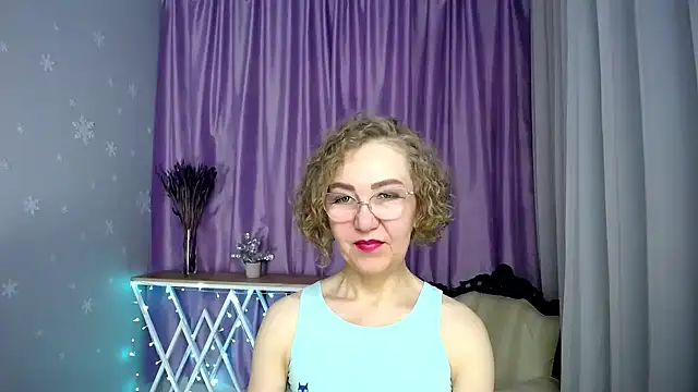 Snapshot of queen_a_n_i chatting on 05-10-26, 09:58 queen a n i online show from 05-10-26, 09:58
