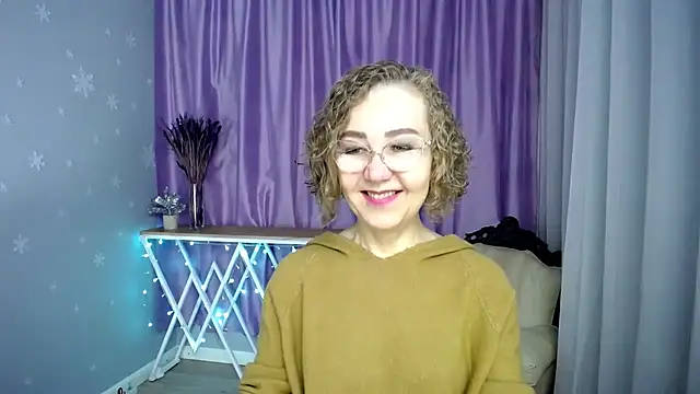 Snapshot of queen_a_n_i chatting on 06-10-26, 08:35 queen a n i online show from 06-10-26, 08:35